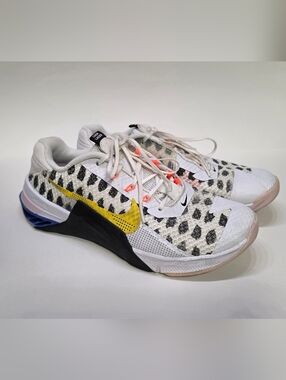 Nike Women’s 7.5 Metcon 7 'Polka White Yellow Strike Athletic Shoes